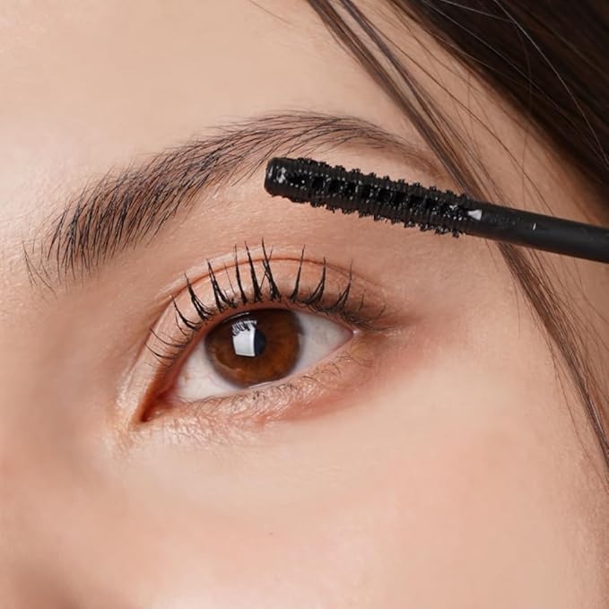 AirFixing Mascara – Smudge-Resistant Tubing Formula | 0.5mm Precision Brush | Patented Air-Sealed Container to Reduce Drying | Easy Warm-Water Removal | 8.5g | Made in Korea (Black) (Black)