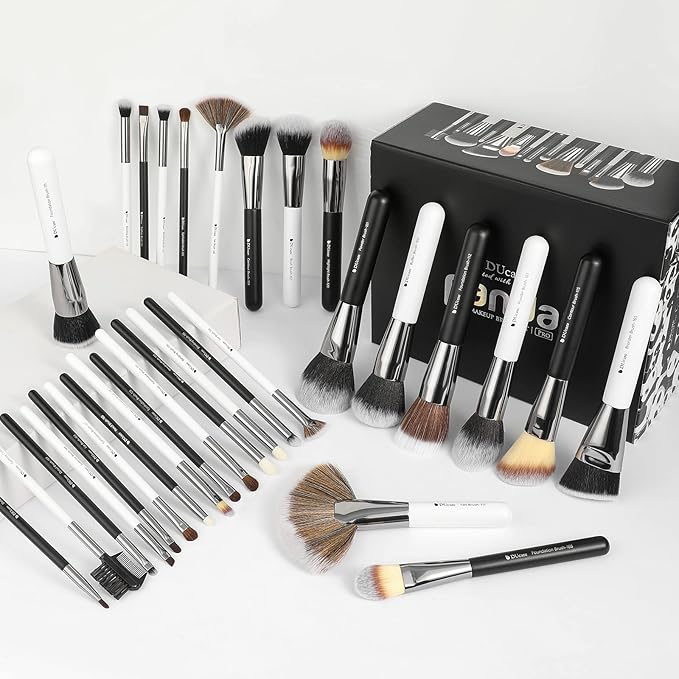 DUcare Professional Makeup Brushes Set 31Pcs Panda Series Makeup Brush Set Kabuki Foundation Blending Face Powder Blush Concealers Eye Shadows With Leather Case Organizer