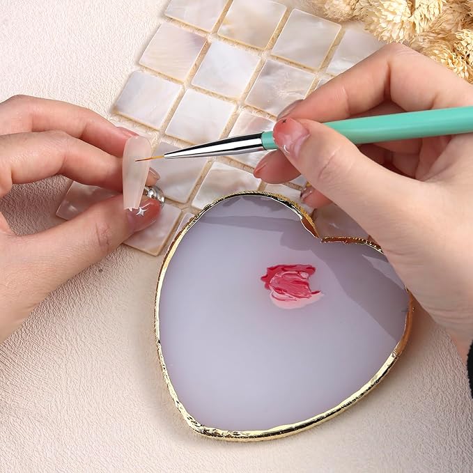 2 Pcs Resin Nail Art Palette, Heart Shaped Nails Art Painting Palettes with Gold Edge Nail Gel Polish Holder Makeup Display Board Cosmetic Mixing Tools Manicure DIY Home Salon Use