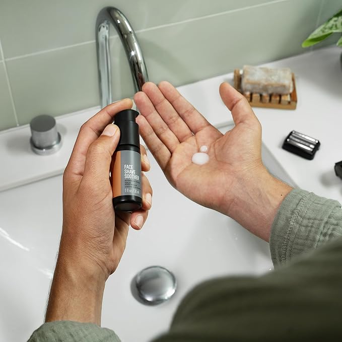 MANSCAPED® The Chairman™ PRO Package - Men’s Electric Face Shaver with Two Interchangeable Blades, SkinSafe® Four-Blade Foil & Stubble Trimmer, Power Shave Gel, Face Shave Soother Aftershave