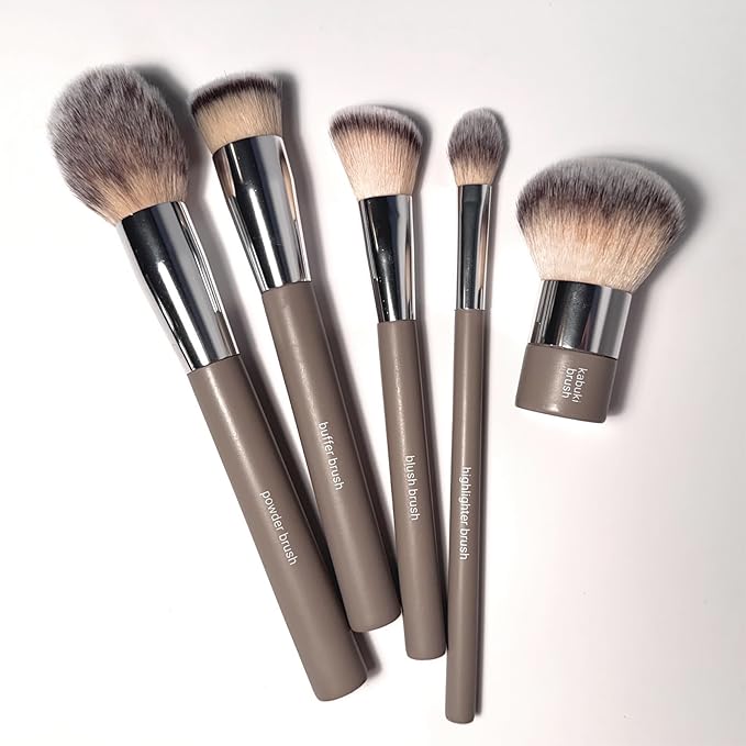 Sandstone Scandinavia Highlighter Makeup Brush - Professional Vegan Ultra Soft Bristles - Cruelty Free Premium Quality for All Skin Types