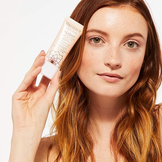 Pacifica Alight Multi-Mineral BB Cream Medium – Hydrating Tinted Moisturizer & Primer, Sheer Natural Foundation Coverage, Vegan & Cruelty-Free, 1 fl oz