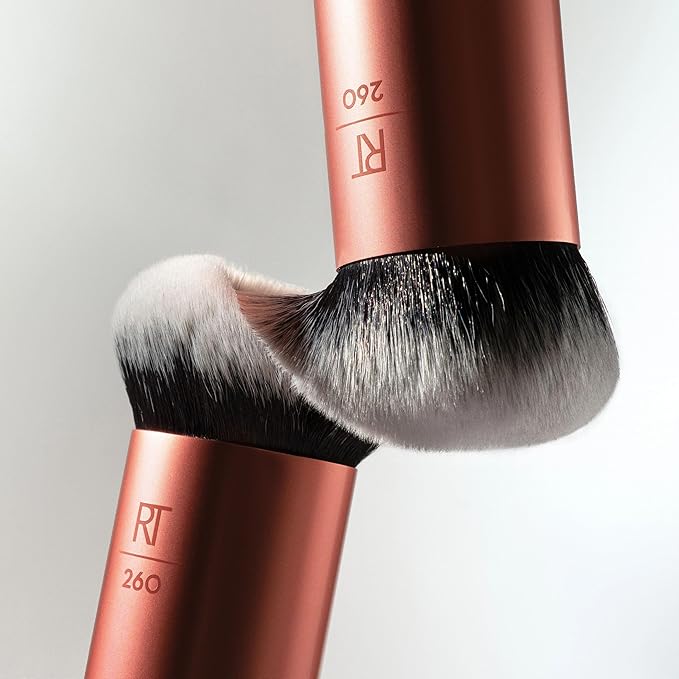 Real Techniques Bubble Blending Makeup Brush, Multipurpose Foundation Brush For Liquid, Cream, & Powder Products, Unique Round Brush Head, Synthetic Bristles, Vegan & Cruelty Free, 1 Count